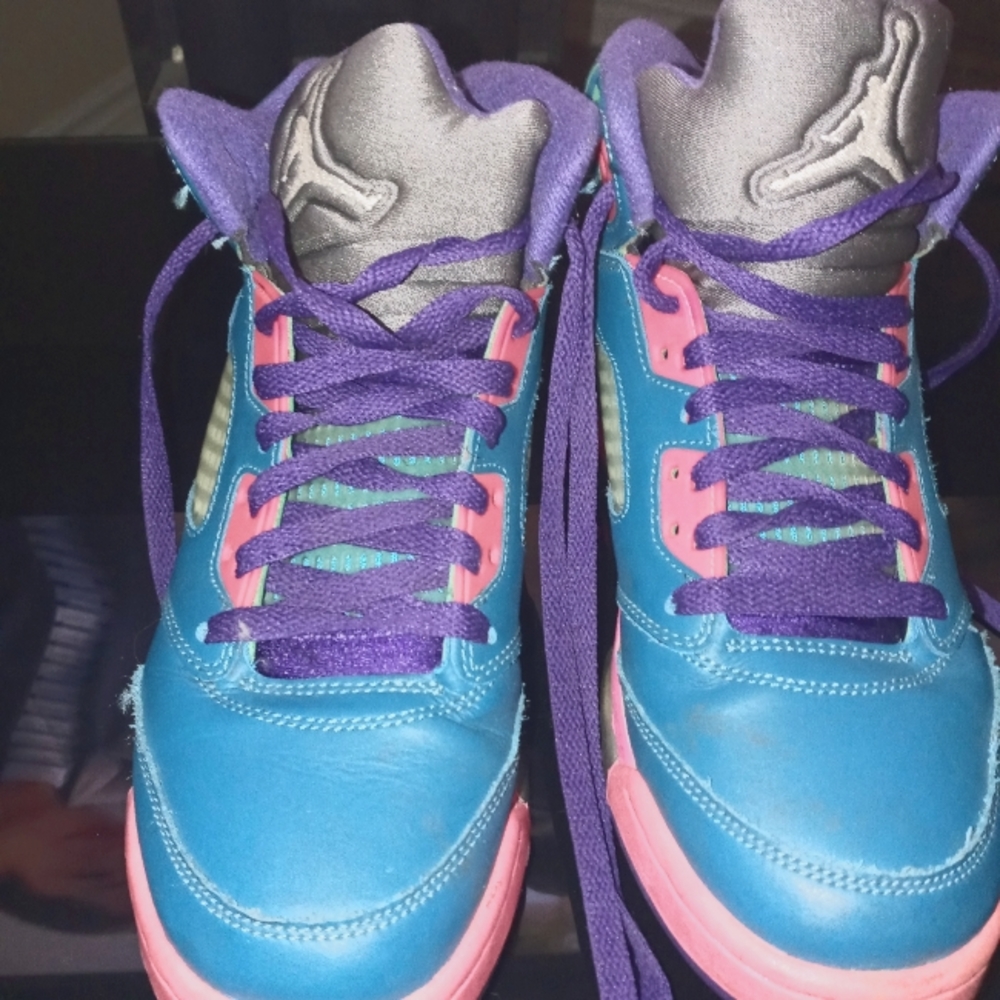 Jordan sneaker,size6 turquoise blue purple pink